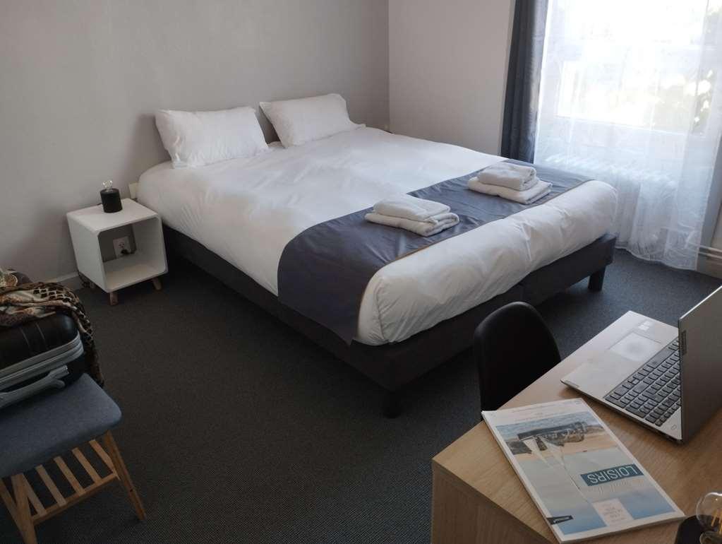 Brit Hotel L'Arrivee Guingamp Værelse billede